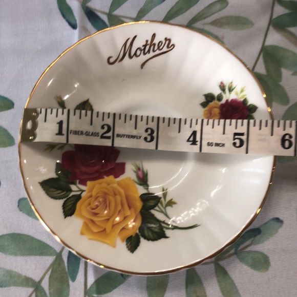Royal Grafton Mother tea cup and Saucer English Bone China Vintage - Picture 8 of 8